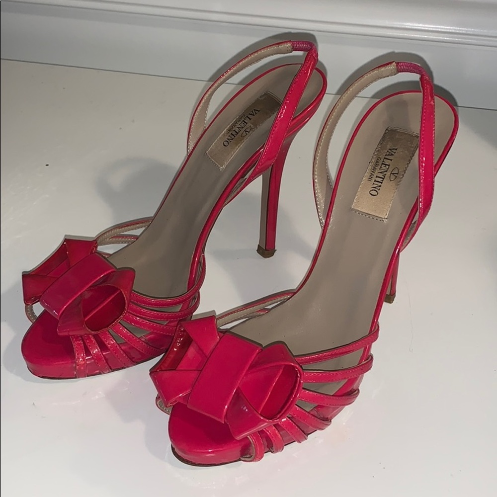 Authentic Valentino heels size 37